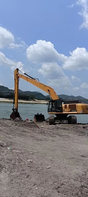 강 준설 굴삭기 긴 도달거리는 히다찌 고양이 두산 애벌레 새니 고벨코에서 붐을 일으킵니다